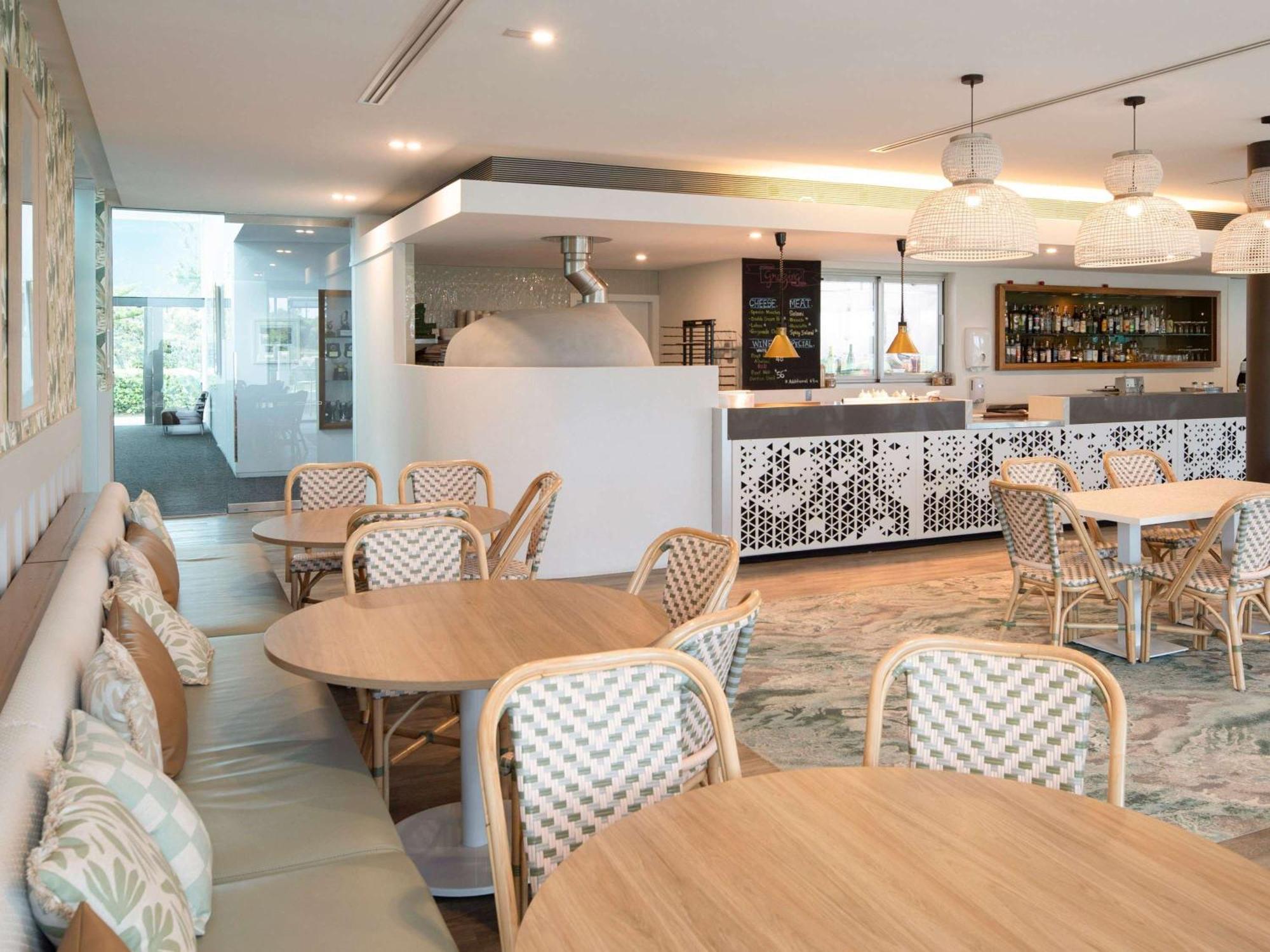 Pullman Magenta Shores Resort Entrance Екстер'єр фото The Kitchen